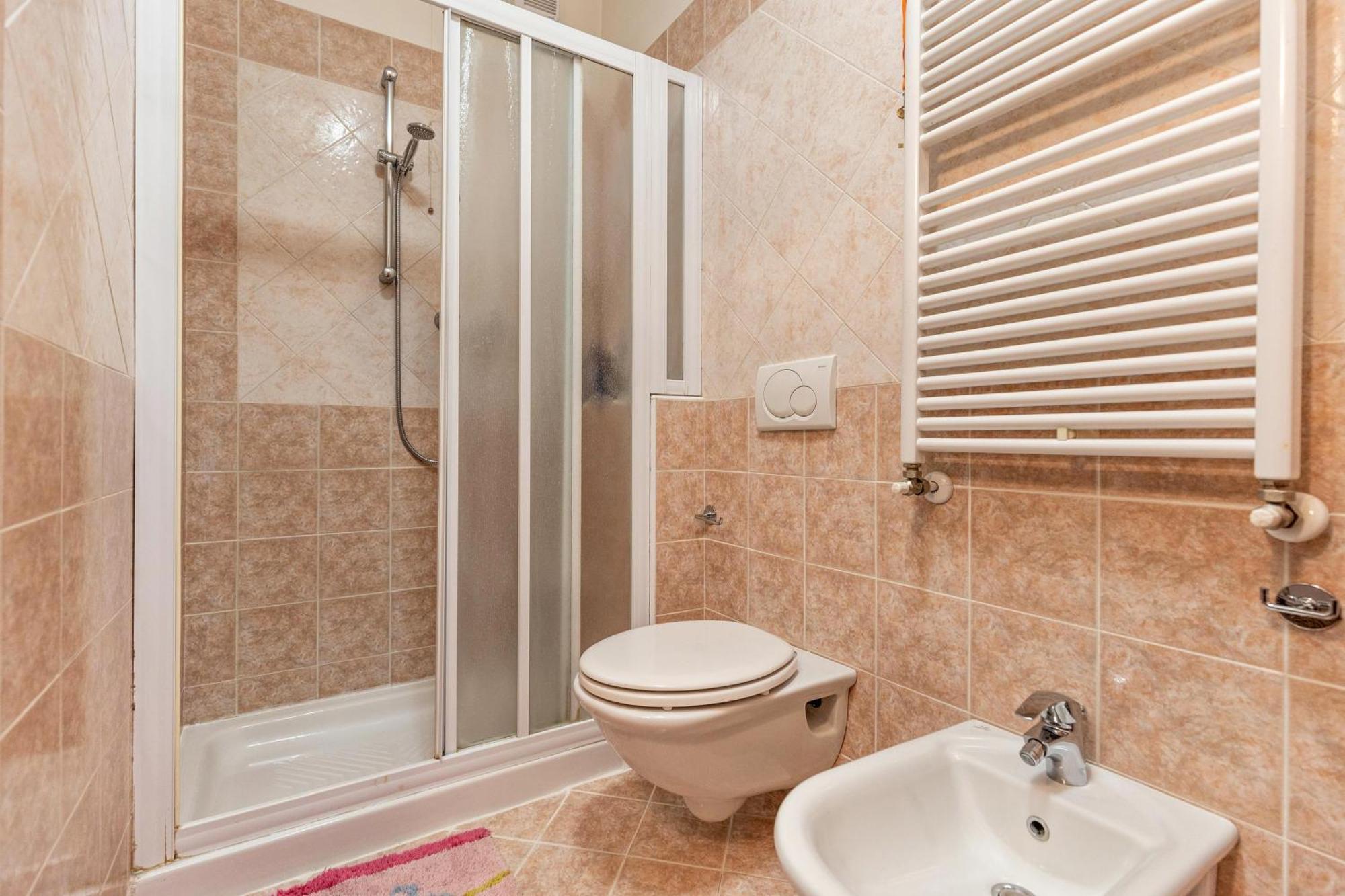 Bluemoon -Luminoso Apt Con Piscina Lazise Exterior photo